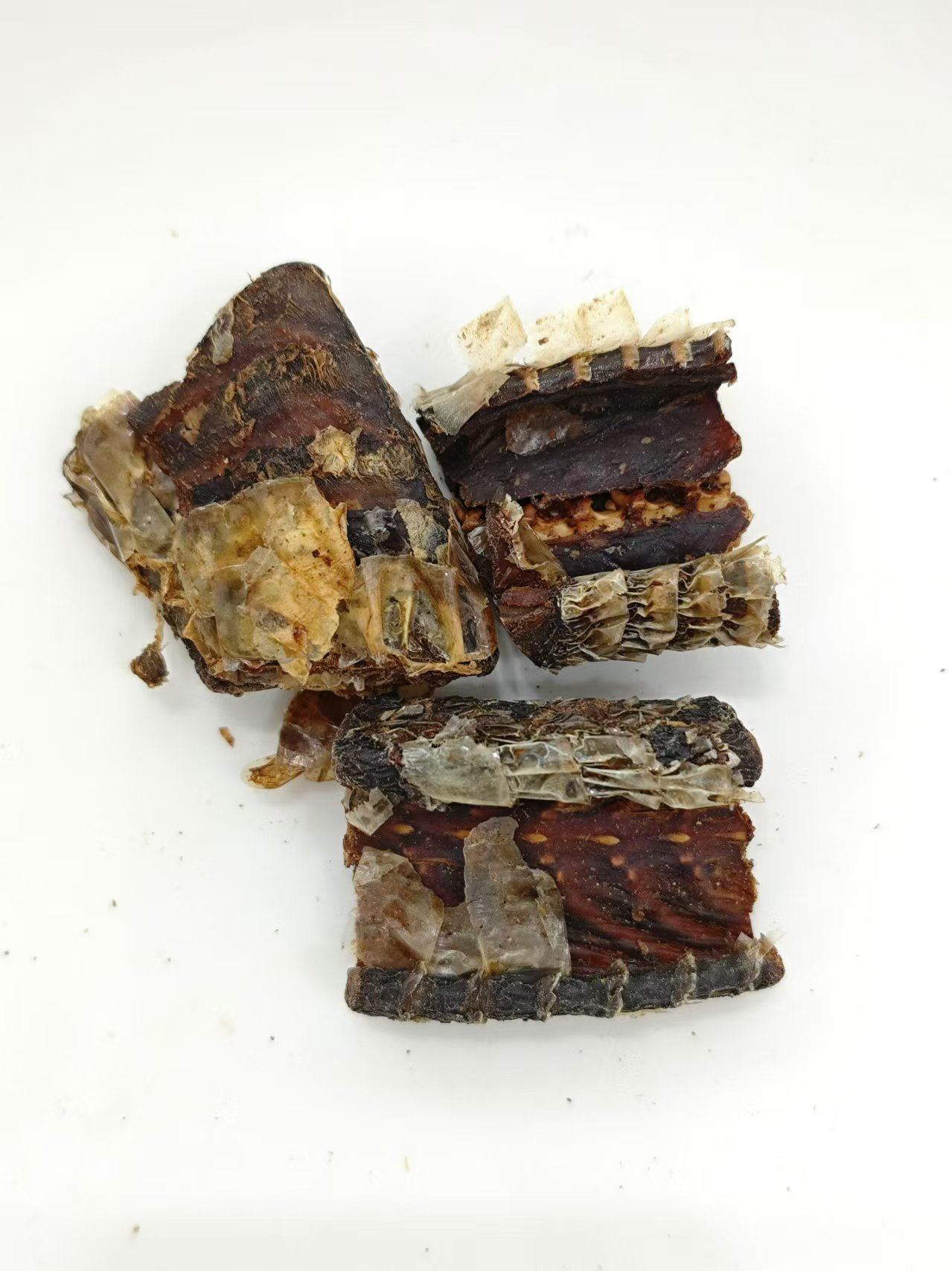 Rắn Black-Zigzag chế biến rượu vang (Jiǔ Wūshāo Shé)